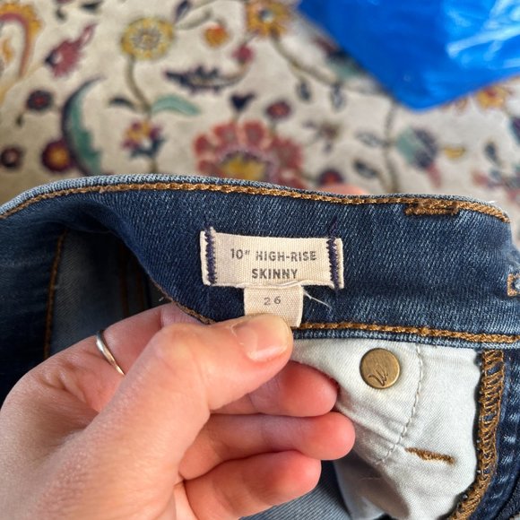 Madewell 10" High Rise Skinny Jeans, Danny Wash TENCEL Denim Edition, 26 R - Picture 4 of 5